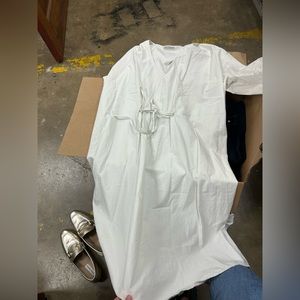 Zara off white size small oversize midi dress w tie * read